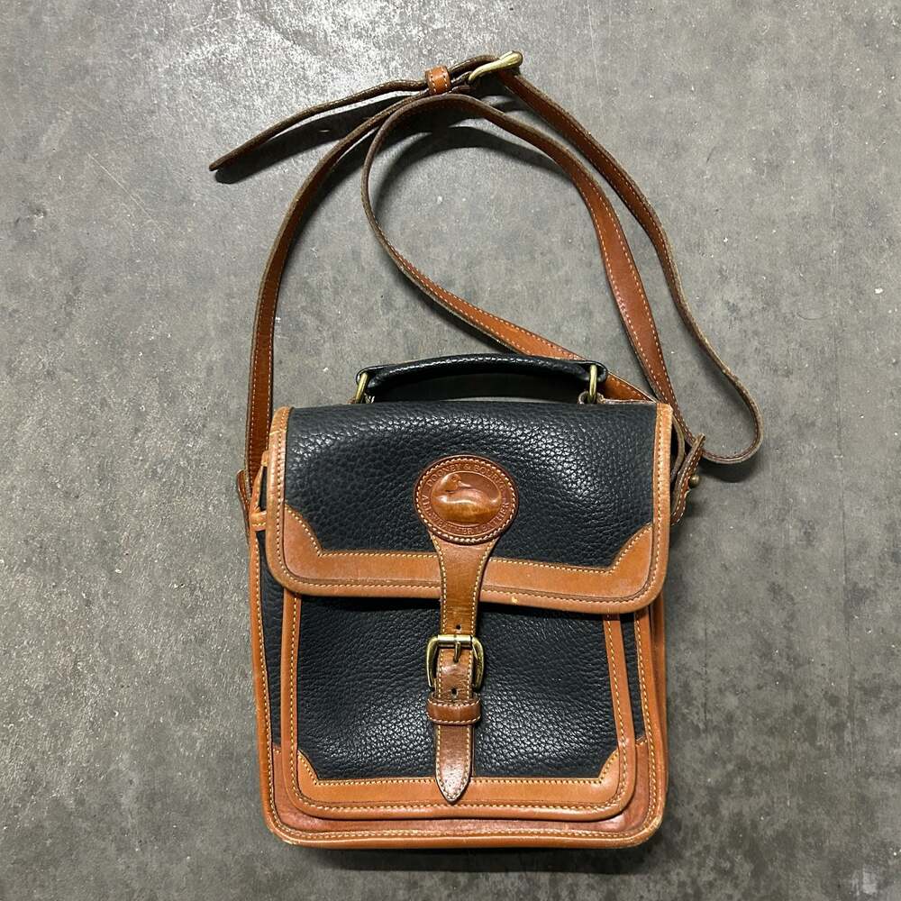 Vintage Dooney & Bourke All Weather Leather Surrey Carrier Crossbody Bag
